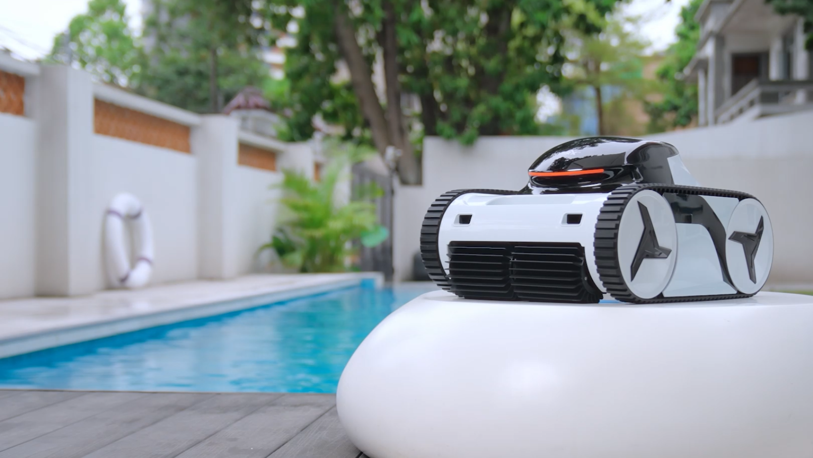 robot piscine, robot, nettoyage piscine, entretien piscine
